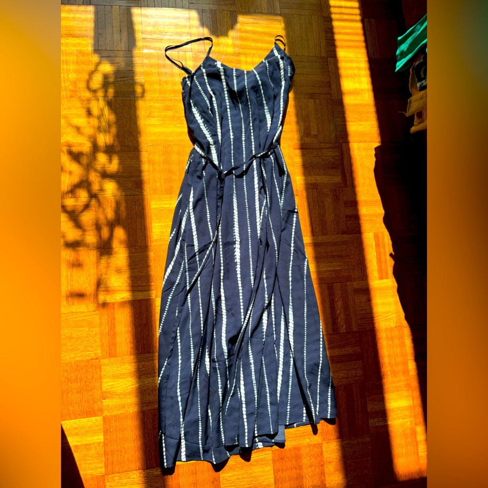Banana Republic tie dye blue maxi dress